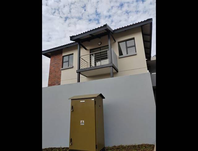 2 BEDROOM TOWNHOUSE FOR SALE IN MONDEOR